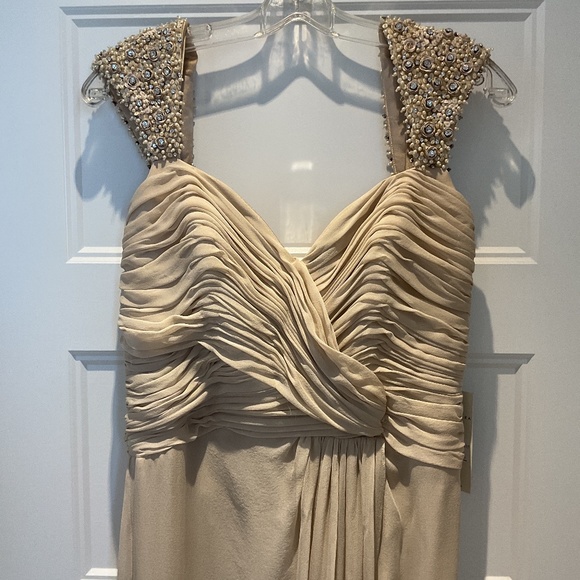 Franscara evening gown - Picture 2 of 9